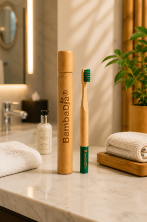 Pack étui pour brosse à dent + 1 brosse à dent au choix